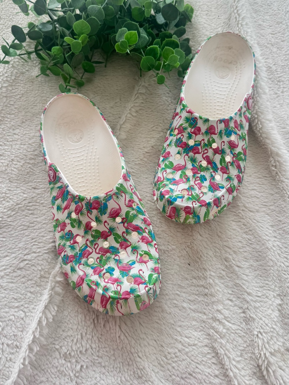 Crocs freesail flamingo size 8